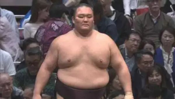 朝乃山、宇良を押し出しで下し2勝1敗　「一日一番」の集中力で白星先行【大相撲夏場所 3日目結果】