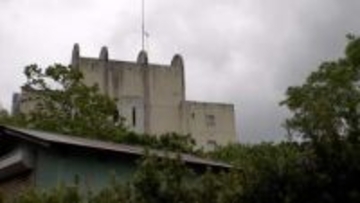 ネットで“話題”の“廃ホテル”に連日若者が不法侵入　ロケット花火や爆竹も　住民「迷惑どころじゃない」　千葉・東金市