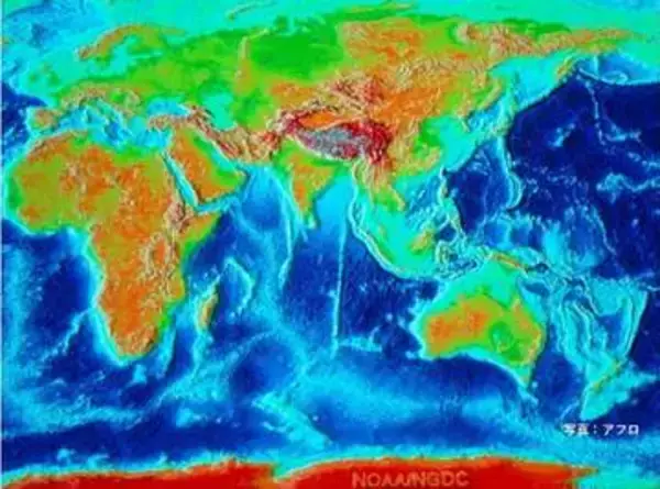 人類初「大陸を動かす瞬間」を目撃　深海で起きた「数十年分の変化」　新たな海底誕生を記録