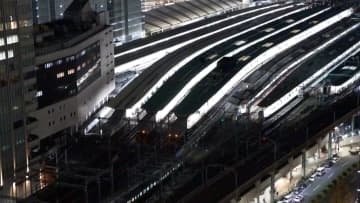 上越新幹線の東京～越後湯沢間と北陸新幹線の東京～長野間で運転見合わせ　線路に人が立ち入った影響で　JR東日本