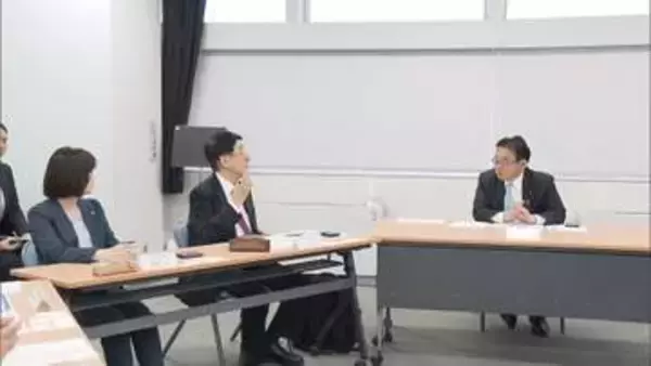 上野厚労大臣が労働基準監督署を視察　中小企業が抱える「働き方改革」課題で専門家らと意見交換