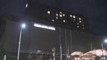 「刺した理由は覚えていない」東京・新宿区のホテル飲食店で一緒に食事をしていた女性刺す　58歳の女を現行犯逮捕　同席の男性も軽傷