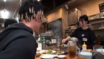 人気の「ちゃん系焼き肉」　カウンター越しの“魅せる接客”とアットホームな雰囲気が魅力　業界に逆風も「体験、ライブ感」でにぎわい