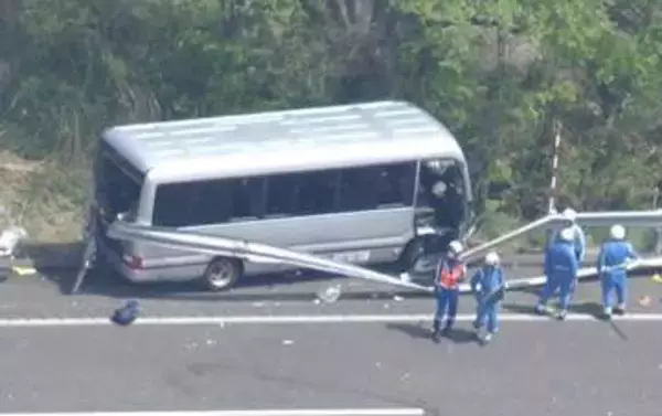 部活遠征中の高校生ら乗車　マイクロバス事故で17歳男子高校生が死亡　26人けが　福島・郡山市の磐越自動車道