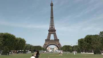 フランス議会「ウルトラ・ファストファッション」を規制強化