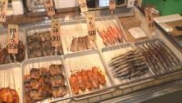 “午後3時”に合わせ団地の一角に行列…37年愛され続ける『町の魚屋さん』焼き魚を求め2時間かけて来る客も