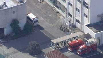 中学校で催涙スプレー噴射され1年生16人が救急搬送　第三者侵入なく誤噴射か　さいたま市