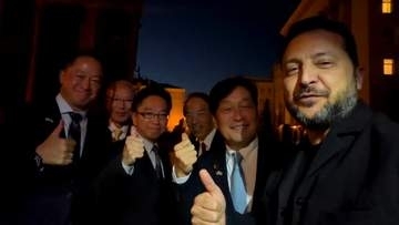 ゼレンスキー大統領が小野寺元防衛相らと会談　ロシア軍の攻撃続く現状訴え日本の支援に感謝