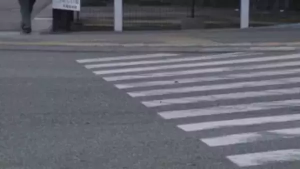 高校生が左折のダンプカーにひかれ死亡…自転車で横断中　運転手を現行犯逮捕、容疑認める　静岡・磐田市