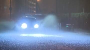 「怖い何これ！竜巻だ」北海道で“ひょうや竜巻”も　列島各地でゲリラ雷雨　到着便遅れで新千歳空港で一夜明かす人も