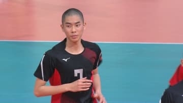 慶応義塾を撃破！春高バレーで194センチ“スーパールーキー”が躍動　地方の誇りと感謝を胸に全国へ挑む鹿児島県立川内商工の挑戦