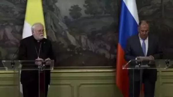 バチカン「外相」がロシア訪問、ラブロフ外相に停戦求める　ウクライナ侵攻後で初