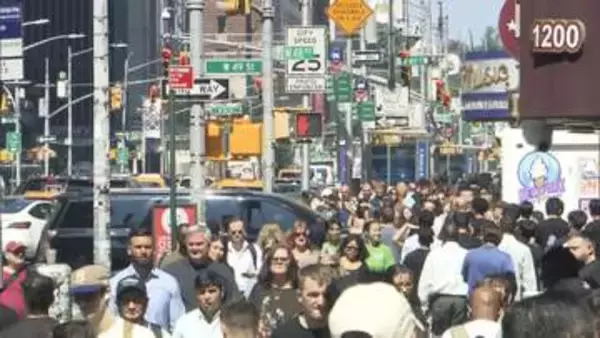 アメリカの4月就業者11万5千人増　市場予想大幅に上回る