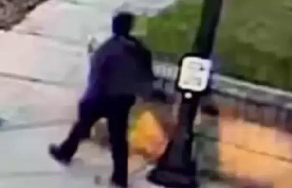 「銃撃事件起きたと連絡が」名門大学で男が発砲　2人死亡、9人けが　授業中の教室に拳銃持って侵入…犯人は逃亡中　アメリカ