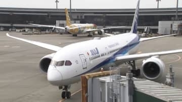 金メダリスト・りくりゅうペアら日本選手団を乗せた飛行機到着…午後に帰国会見へ　歴代最多24個のメダル獲得【ミラノ・コルティナ五輪】