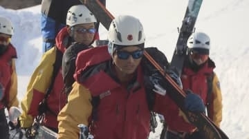 反省の言葉も…中国籍の18歳の高校生の男女2人が遭難「バックカントリー滑走中に動けなくなった」　樹林帯で一夜ビバーク…発見・救助　けがなし　警察「事前の準備と慎重な判断を」　長野・小谷村