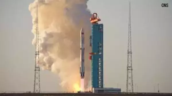 再使用型ロケットのブースター回収　切り離した1段目の地上で上陸させ回収は初めて成功　中国民間企業も開発加速