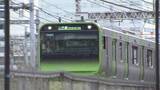 「【速報】山手線内回り、外回りとも運転見合わせ　原宿駅で人身事故発生　外回りは12時50分ごろ運転再開予定」の画像1