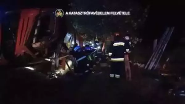 運転手の居眠りでバス横転か　12人死亡10人負傷　乗客57人と運転手2人乗車で高速道路を走行　ハンガリー