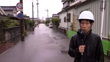【中継】石川・羽咋市「想像を超える経験のない雨」至る所で冠水被害　通行止め相次ぎ水につかり動けなくなった車も