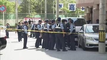 「女性が首から出血している」アパートで20代女性死亡　事件に関与したとみられる男の身柄を確保、刃物を押収　沖縄・宜野湾市