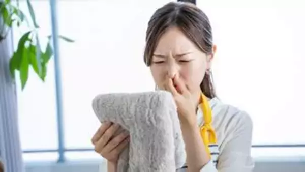 何度洗ってもタオルが臭い…なら「つけ置き洗い」でニオイをリセット！　ふかふか感を復活させるコツも