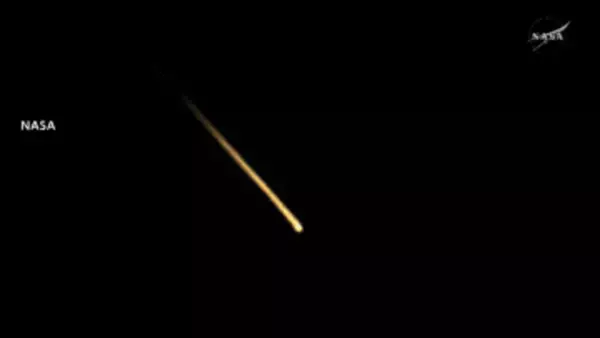 油井亀美也宇宙飛行士ら4人を乗せた宇宙船「クルードラゴン」が地球に帰還　1人に医療上の懸念、予定を早めての帰還に