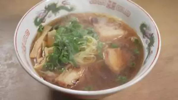 ラーメンとたい焼きが名物…半世紀にわたり地域に愛される老舗食堂 77歳女将が守る手作りの味と温かな接客