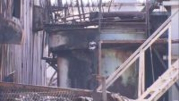 塗装など扱う工場で火事　3棟のうち1棟が全焼　出火当時中に従業員おらずケガ人なし　埼玉
