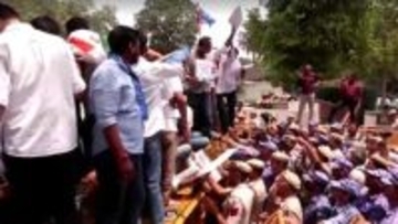 インドで医学部の入試問題が流出か　230万人の受験が無効になり抗議デモ　“予想問題”は高額で売買の疑いも