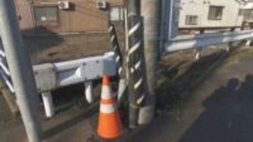 【速報】危険運転致死とひき逃げ容疑で会社員の男(33)を逮捕　制御困難なスピードで信号機の柱に衝突、同乗の女性を救護せず死亡させた疑い　富山・高岡市