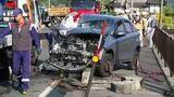 「夫婦乗るレンタカーとミキサー車が正面衝突 運転の70歳夫が死亡、2人重傷　レンタカーが対向車線にはみ出したか　鳥取・八頭町」の画像1