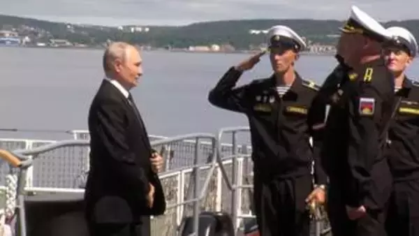 プーチン大統領が13年ぶりにサハリン訪問　日本海やオホーツク海で行われている軍事演習を視察