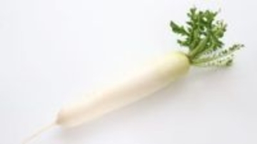 葉と皮も絶品おかずに！大根をまるっと1本使い切るテクニック＆皮を使わない「ヘルシー大根ぎょうざ」のレシピ