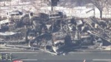 関越道で60台超絡む事故 2人死亡　月夜野ICから湯沢IC間の通行止めが一部解除