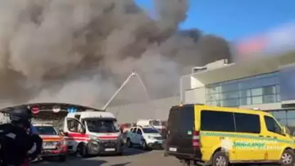 ロシア軍がショッピングモールにドローン攻撃　ウクライナ中部で140人以上死傷　ゼレンスキー大統領「テロ行為だ」