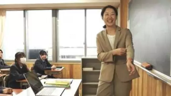 オリンピアンが教員に　五輪3大会連続出場の佐藤希望さん“第二の人生”　母校の高校で保健体育やフェンシング部を指導