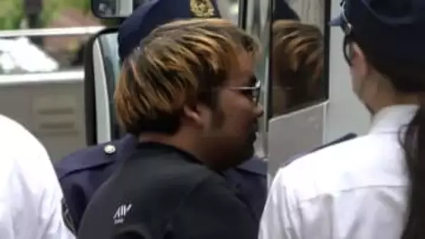 「HKT」メンバー狙った可能性も…逮捕の男は自分の車を現場に放置し公共交通機関で逃走か　福岡市男女2人刺傷