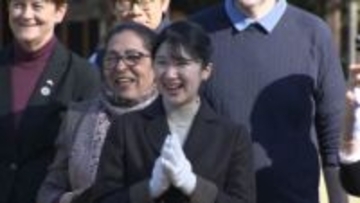 ブラウンで統一した装い…愛子さま「鴨場接待」で思わぬハプニングにも冷静に対応　2025年はおひとりで新たな公務に