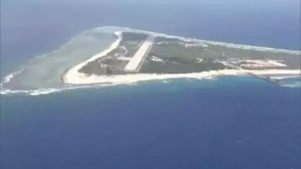 「お金のために受け入れたという誤解につながる」南鳥島の文献調査めぐり交付金辞退求める声　東京・小笠原村で署名活動