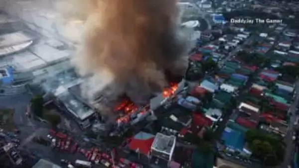 マニラの会員制大型スーパーが全焼…ケガ人なし　輸入食品や家具・家電など豊富な品揃えで知られる店　フィリピン