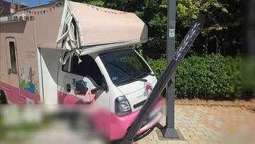 韓国のフリーマーケット会場にトラック突っ込む　40代母親と10代息子が死亡、5人けが