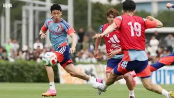「しぶといな」「いやいや長友さんの方がしぶといです」遠藤航が日本代表合宿に合流　ECL制覇の鎌田大地は来月2日合流へ