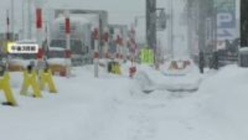 【中継】最強寒波再び…大雪警戒続く　北陸道で大型トラックが中央分離帯にぶつかるスリップ事故　通行止め影響で国道渋滞続く　富山・入善町