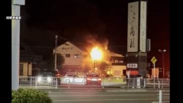 ケーキ店火災　焼け跡から複数の刃物見つかる　岐阜・本巣市