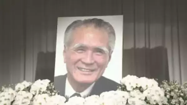 長い眉毛がトレードマーク　“トンちゃん”村山富市元首相お別れの会に約600人が参列「この年まで生きてこられたのはみなさんのおかげ」【大分発】