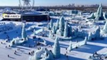 巨大パンダ像や氷の城も…“氷の都”中国・ハルビンで過去最大規模の「国際氷雪祭り」夜にはライトアップされ幻想的な風景に