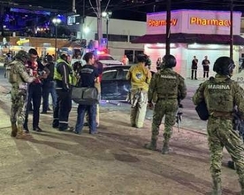 メキシコでW杯勝利祝う群衆に車突っ込む　17人けが　運転手拘束