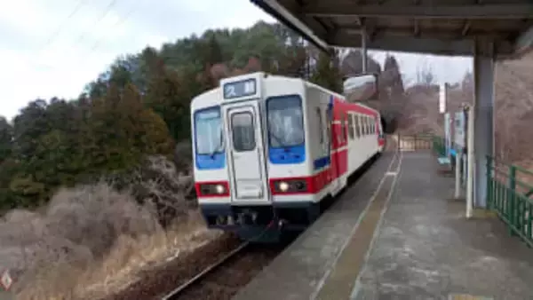 トンネル抜けると「2分間の絶景」が震災で存亡の危機　ドラマ「あまちゃん」舞台を走り続けた三陸鉄道