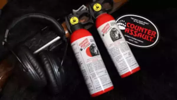 催涙スプレーをクマ用として販売も…効かない“クマ撃退スプレー”もどきに関係者が注意喚起。正しい選び方と使い方